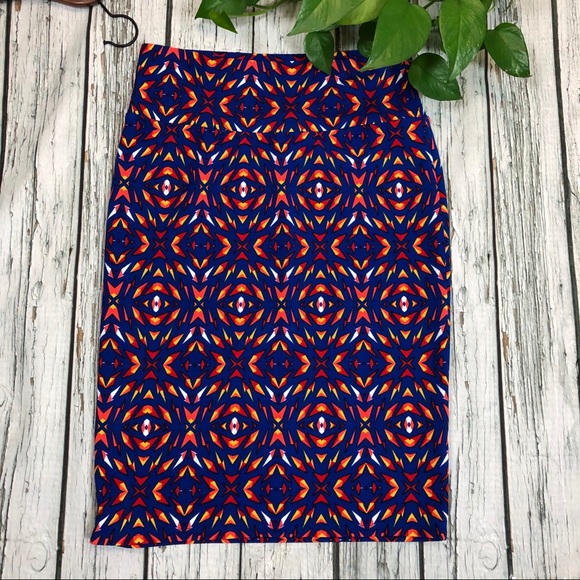 LuLaRoe Dresses & Skirts - LulaRoe NWOTCassie Geometric  Skirt SIZE L